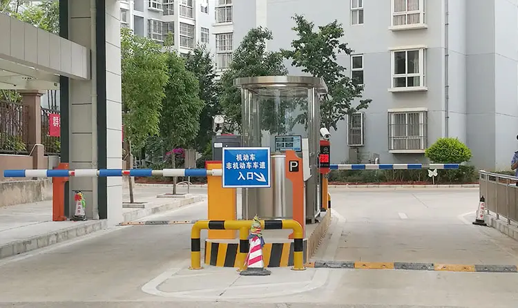 車輛識別系統(tǒng)為何被應用在小區(qū)門口？